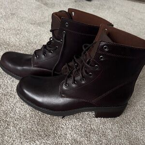Women’s  Brown Leather Boots NWOT